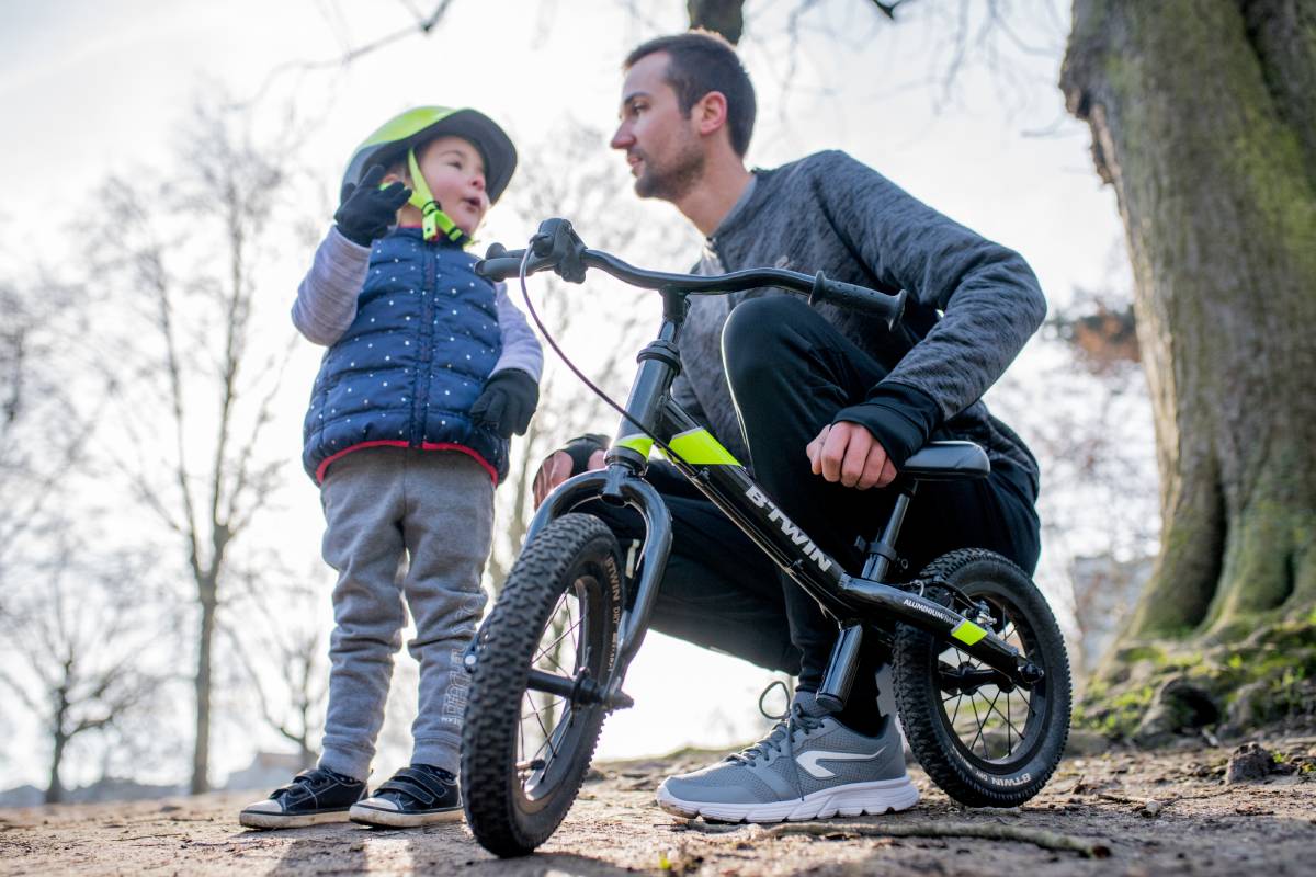 How To Ride a Balance Bike? Australia Decathlon Australia